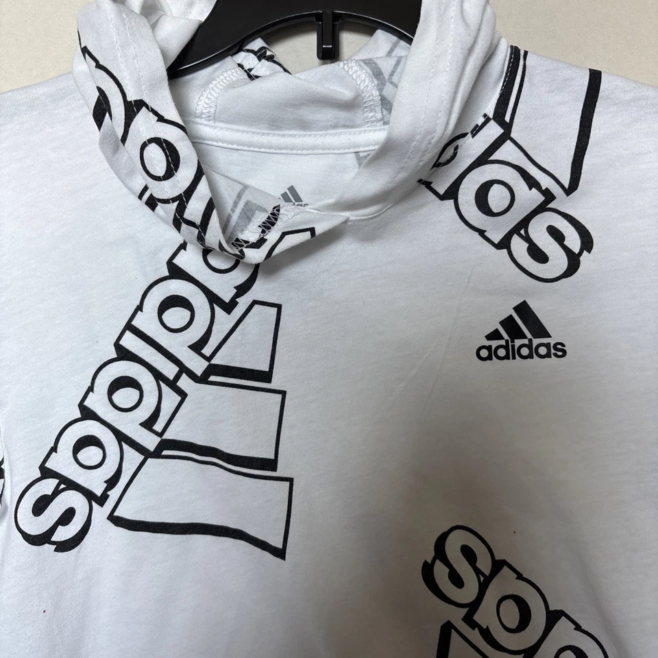 Camiseta con capucha Adidas para niño roja/negra marca Love Sketchy (AA7259) M (10/12) Foto 2 de 3