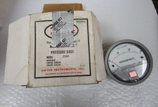 NEW DWYER 2030 PRESSURE GAUGE 0-30 IN WATER 15 PSIG