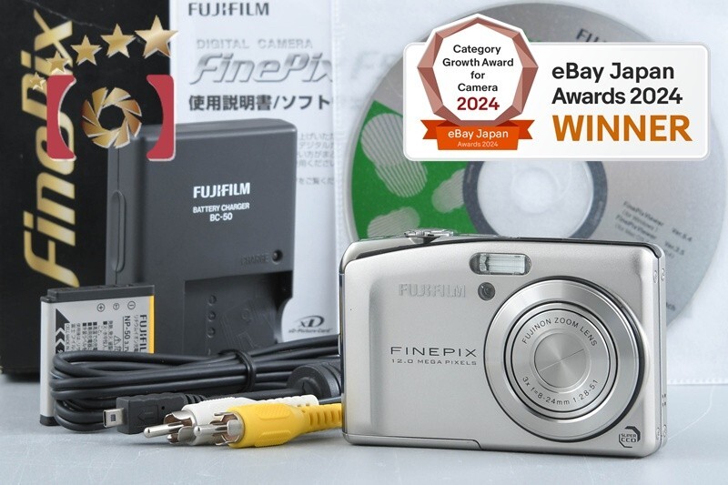 Fujifilm FinePix F50fd デジタルカメラ シルバー デジタルカメラ