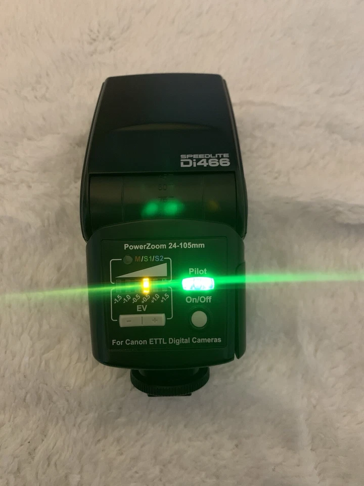 Nissin Di466 Speedlite Flashgun For Canon Digital SLR  - Image 3 of 4