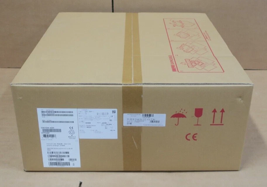 Fujitsu Eternus DX1/200 S3 2.5" DE Drive Enclosure 5x 600GB 15K HDD 2x IO Module - Image 2 of 4