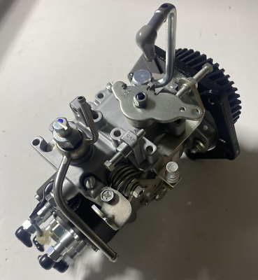 NEW Zexel 4-Cylinder ISUZU Diesel Fuel Injection Pump NEW Zexel 4-Cylinder ISUZU Diesel Fuel Injection Pump