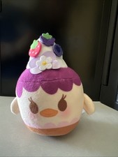 Disney Munchlings Daisy Duck Tripleberry Compote Cheesecake Scented Plush LE