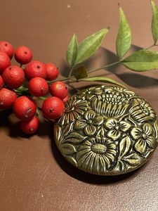 Antique Gold Tone Brass Floral Large Button Forget Me Not Sunflowers