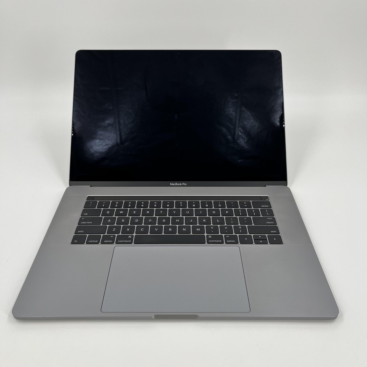 MacBook Pro 15 Touch Bar 2017 2.9 GHz i7 16GB 1TB SSD Radeon Pro