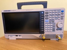 Siglent SSA3021X Plus Spectrum Analyser 9kHz to 2.1GHz Includes Tekbox TBCAS1