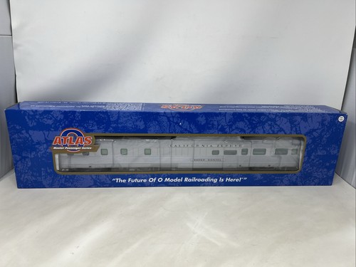 Atlas 3007008-1 Western Pacific Dormitorio-Buffet-Salón "Silver Hostel" Coche Domo 3R | Condition: New
