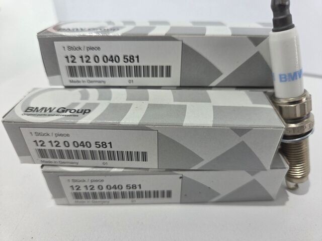 Genuine BMW Spark Plug 12-12-0-040-581