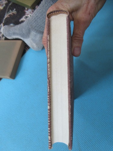 Silas Marner: The Weaver of Raveloe - Heritage Press Slipcase Sandglass - Picture 5 of 20