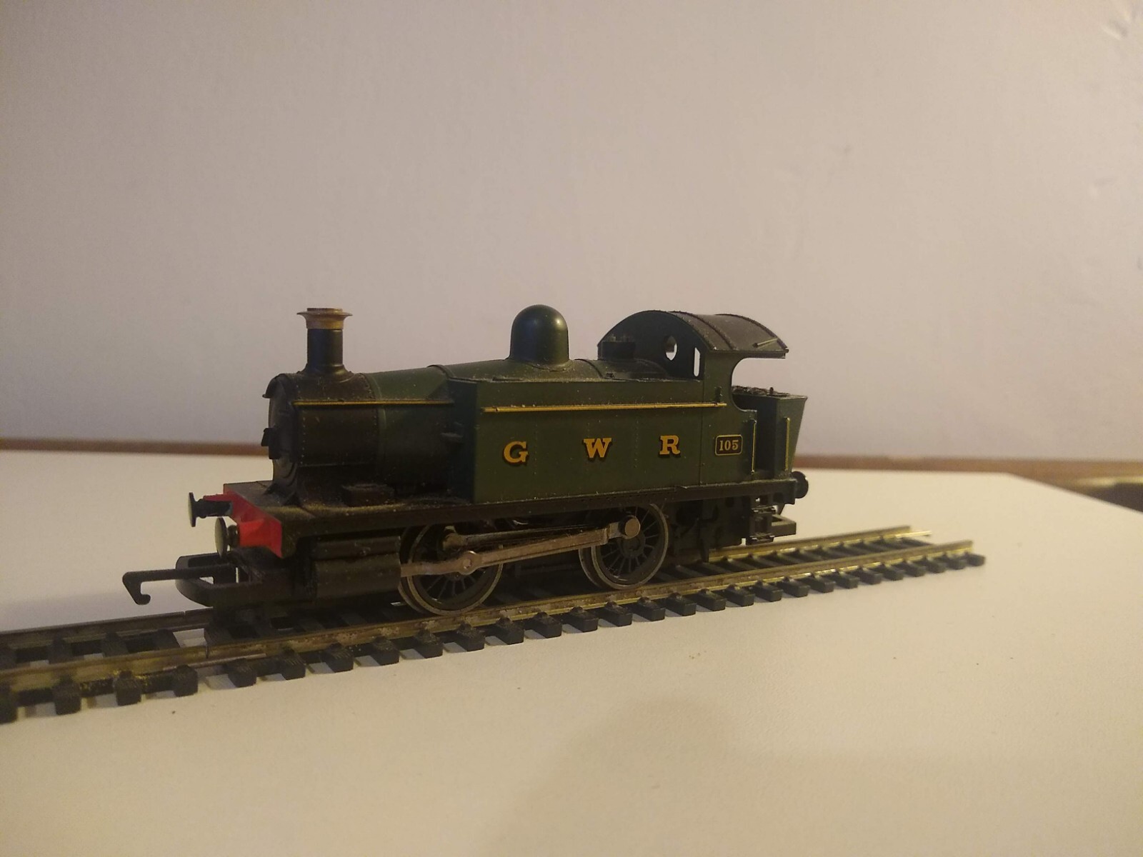 Hornby GWR Holden Tank 040 loco 105 good condition runs well R2670