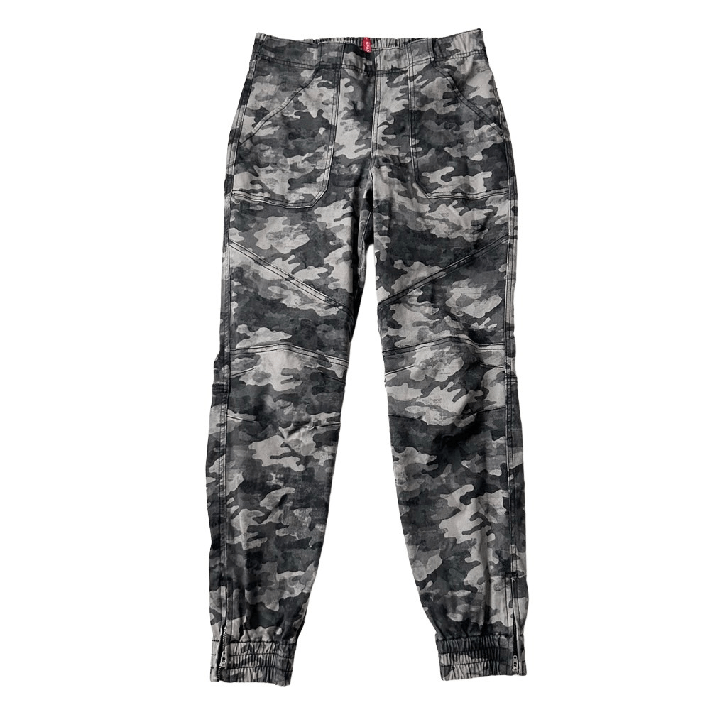 SPANX Stretch Twill Cargo Jogger Blackwash Camo Size Large
