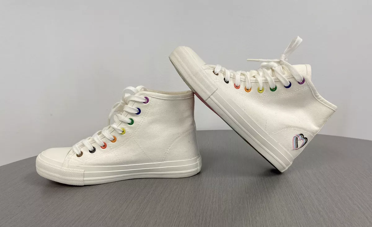 American eagle white sales canvas shoes