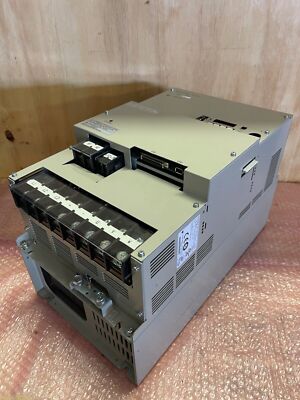 1PC Yaskawa SGDH-1EAE Servo Drive New In Box Expedited Shipping