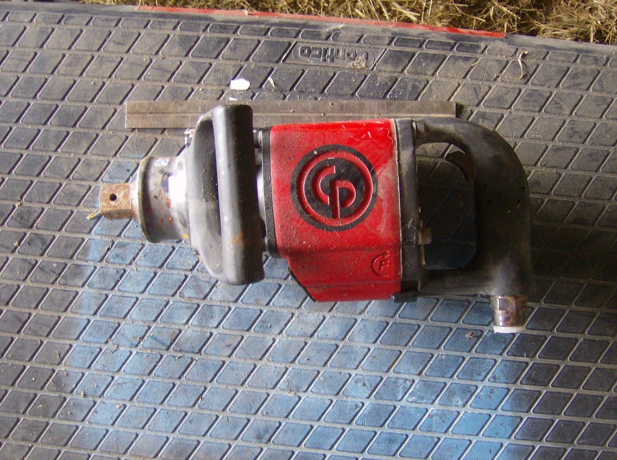CHICAGO PNEUMATIC IMPACT WRENCH GUN CP0611-D28H 1