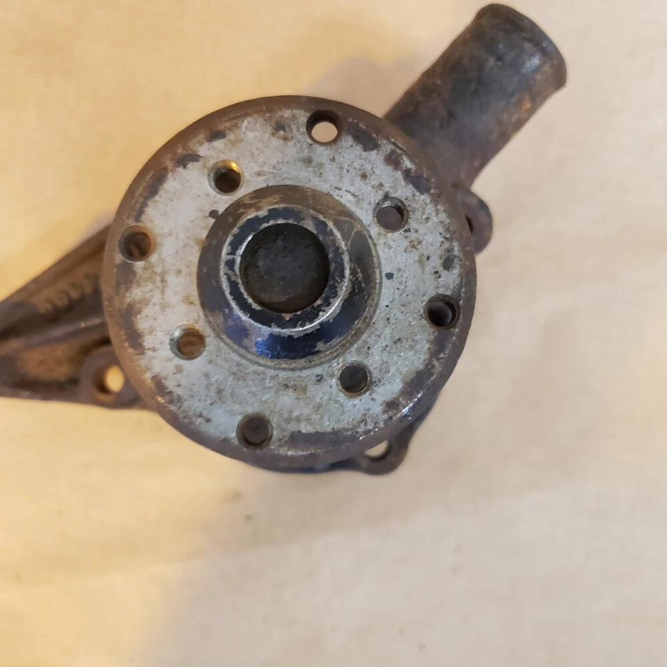 MG MGB 1974.5-1980 Original Engine Water Pump  12H4468 OEM - Image 2 of 4