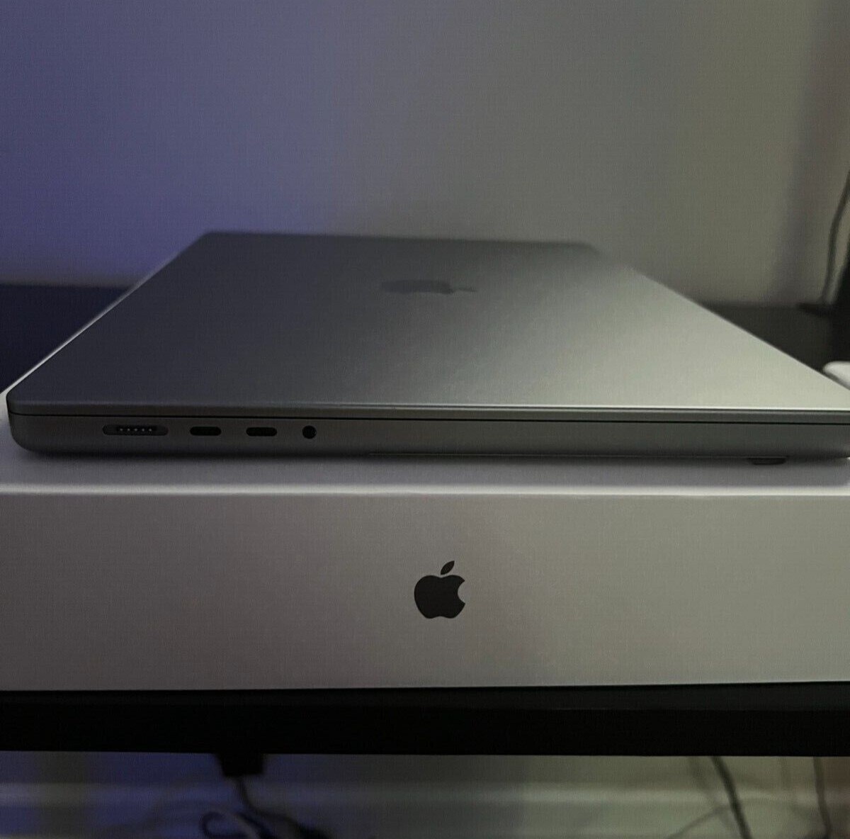 Apple MacBook Pro 16 Apple MacBook Pro 16
