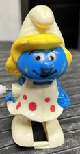 1982 Smurfette Flower Bouquet Wind-Up Walking Smurfs Toy Galoob