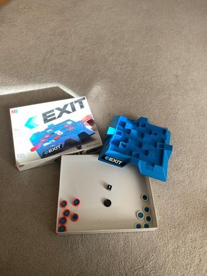 Exit, MB Board game Vintage 1983