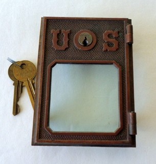 Vintage YALE Red Brass US Post Office Door 5" x 3 5/8” PO Box KEYED LOCK 2 Keys