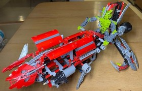 LEGO BIONICLE BATTLE VEHICLES 8943 AXALARA T9 (Complete w/ Box and Instructions)
