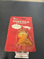 VINTAGE DAKIN GARFIELD FUN FARM PVC FIGURE NEW ON CARD