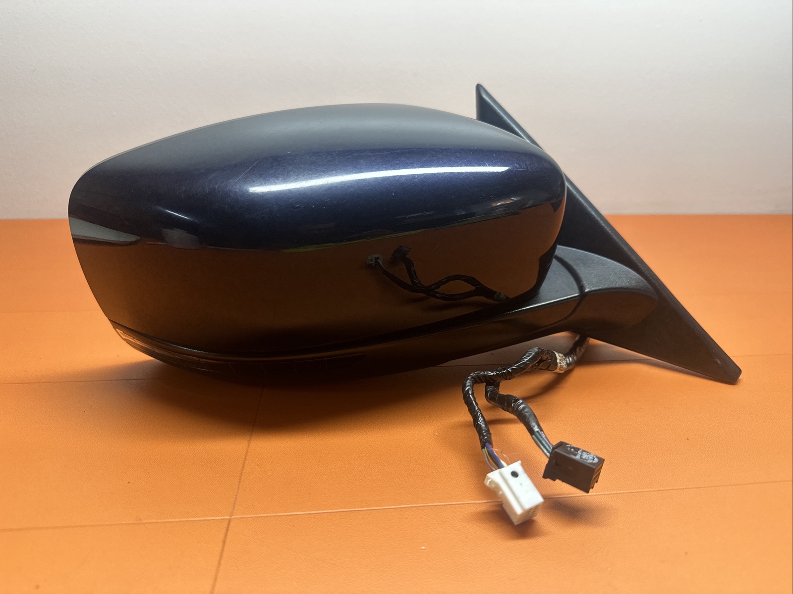 26926860 | 14 - 20 Maserati Ghibli Right Door Mirror Blind Spot Heated OEM Blue