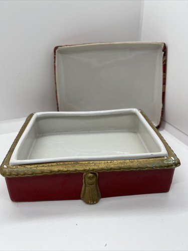 Vintage*Elizabeth Arden Ceramic Box With Lid, Red & Gold, Jewelry*Trinket Box - Picture 4 of 5