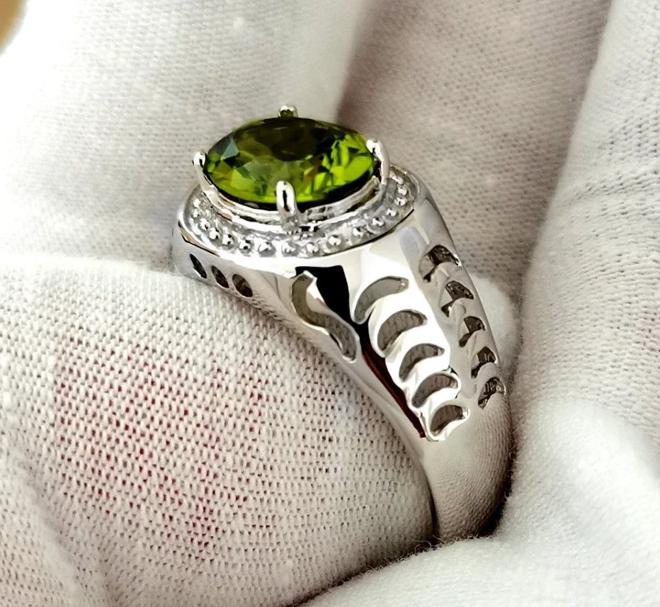 Natural Oval Cut Eye Clean Green Peridot Sterling Silver 925 Handmade Mens Ring - Image 2 of 4