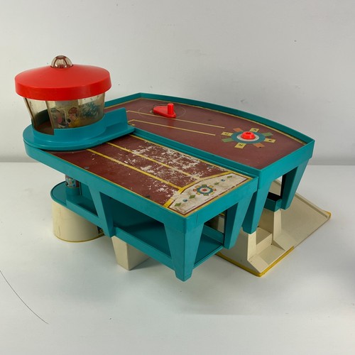 1972 Fisher Price 996 Play Family Airport Playset Little People Vintage - Picture 2 of 10