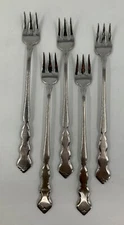 Oneida Valerie Distinction Deluxe Stainless Flatware Set 5 Cocktail/Seafood Fork
