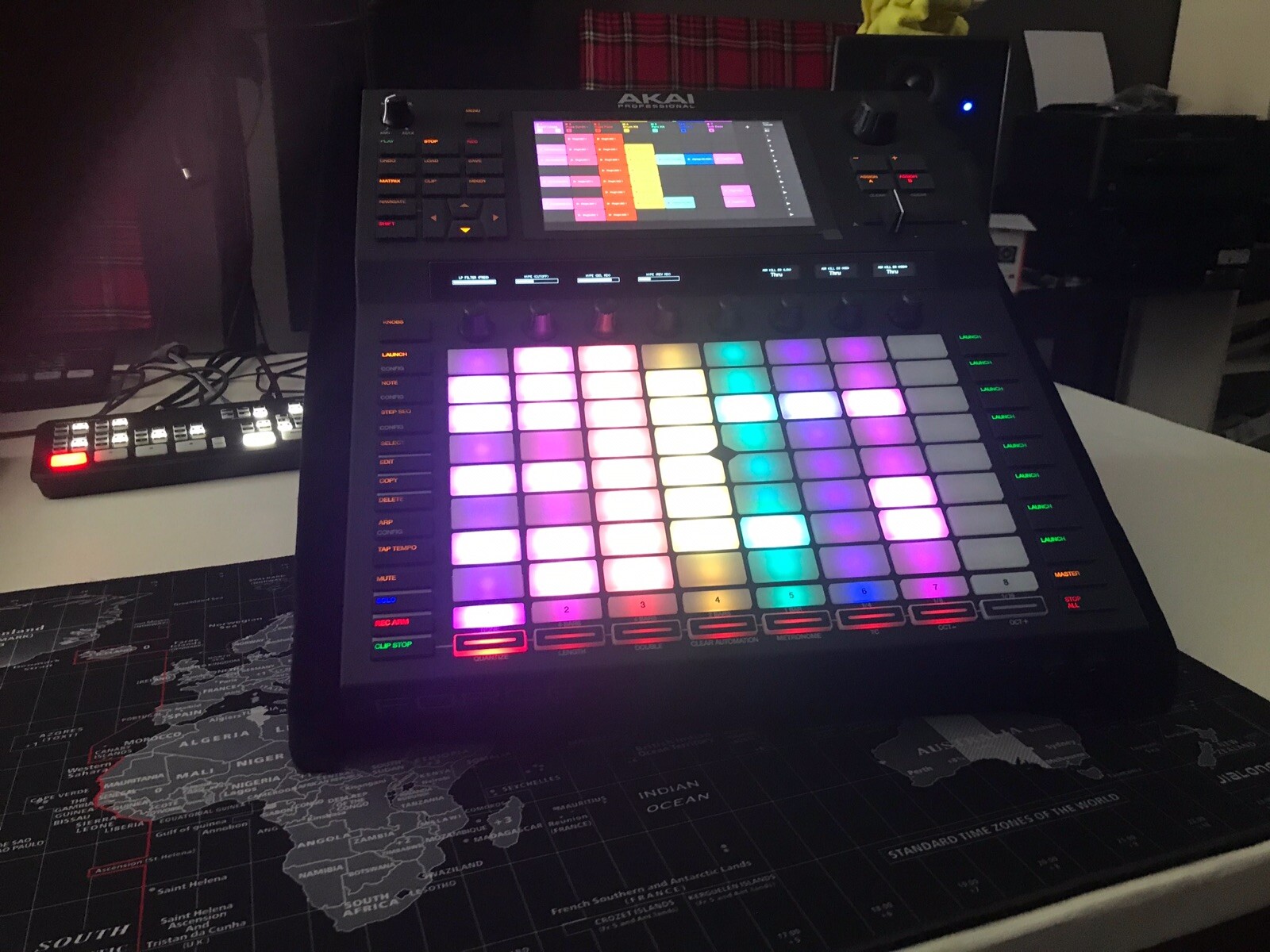 Akai Pro Force Desk Stand In Black With Sound Damping Material. 