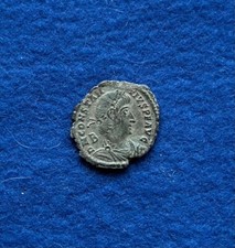 Constantius II. Augustus Follis Centenionalis...