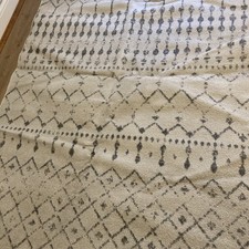 Large Grey Cream Rug Way fair Bodrum 7’5 X 5 Feet