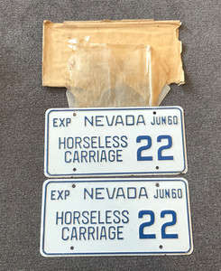 RARE 1960 NEVADA HORSELESS CARRIAGE LICENSE PLATE PLATES PAIR NOS SLIGHT WEAR 22