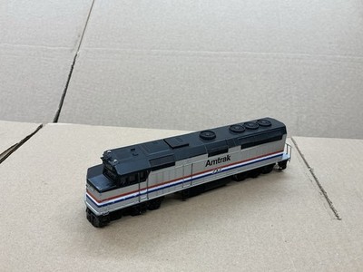 BACHMANN SPECTRUM HO SCALE DIESELLOK F40PH AMTRAK SILBER N.242 FUNKTIONSTÜCHTIG!