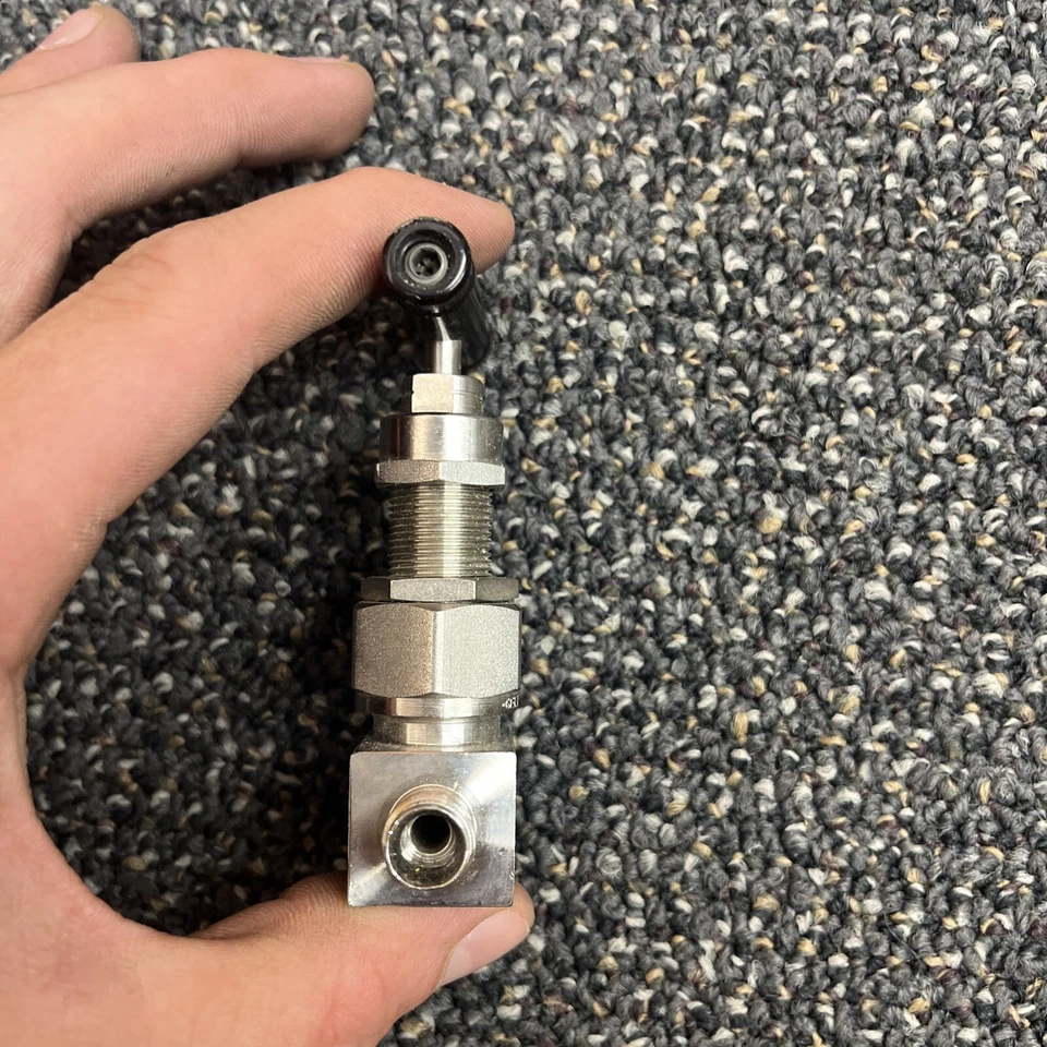 Swagelok SS-3NBS4-G Needle Valve - Image 3 of 3