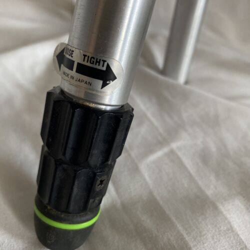 Velbon Tripod Floor or Tabletop Adjustable 15-27”Camera GoPro Panning CE-4H - Picture 3 of 7