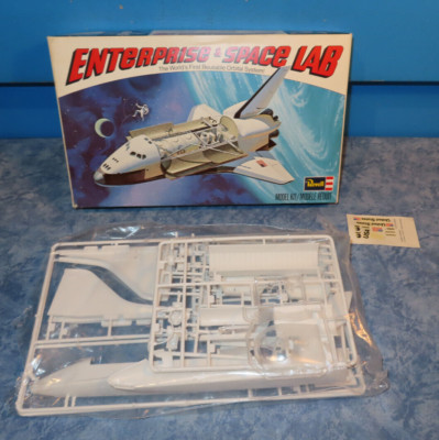 Revell  1:144 Space Shuttle Enterprise + Space Lab  No. H-200 in OVP #B622
