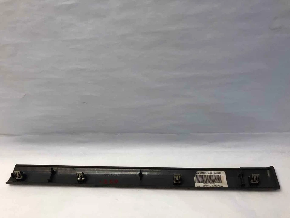 Chevrolet Malibu 2006 tablero tira moldura cubierta panel pasajero derecho 16907825 Foto 3 de 4