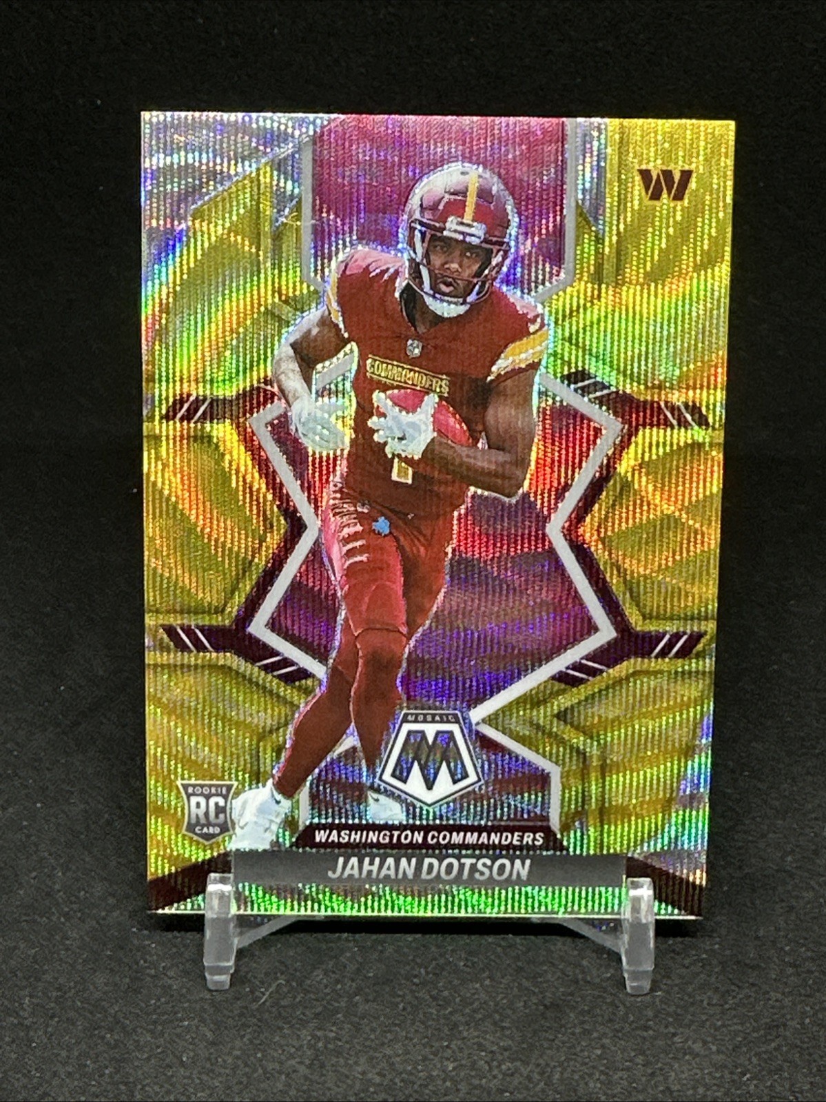 Jahan Dotson 2022 Panini Mosaic Gold Wave RC #314 Rookie /17