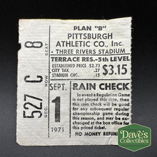 1971 PITTSBURGH PIRATES TICKET STUB - 1ST TIME ALL MINORITY STARTING LINEUP