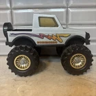 Vintage Tonka Commando Suzuki Samurai Pressed Steel Made USA Truck Silver 4x4