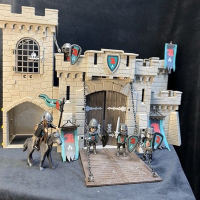 PLAYMOBIL Falcon Knights Castle 4866 *Incomplete* With 5 Knight Figurines