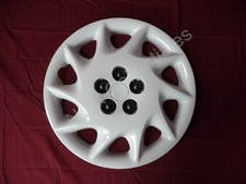 Nuevo de Lote Antiguo Chrysler Sebring Convertible 15" BLANCO Cubierta de Rueda 1998-99 Tuercas Negras