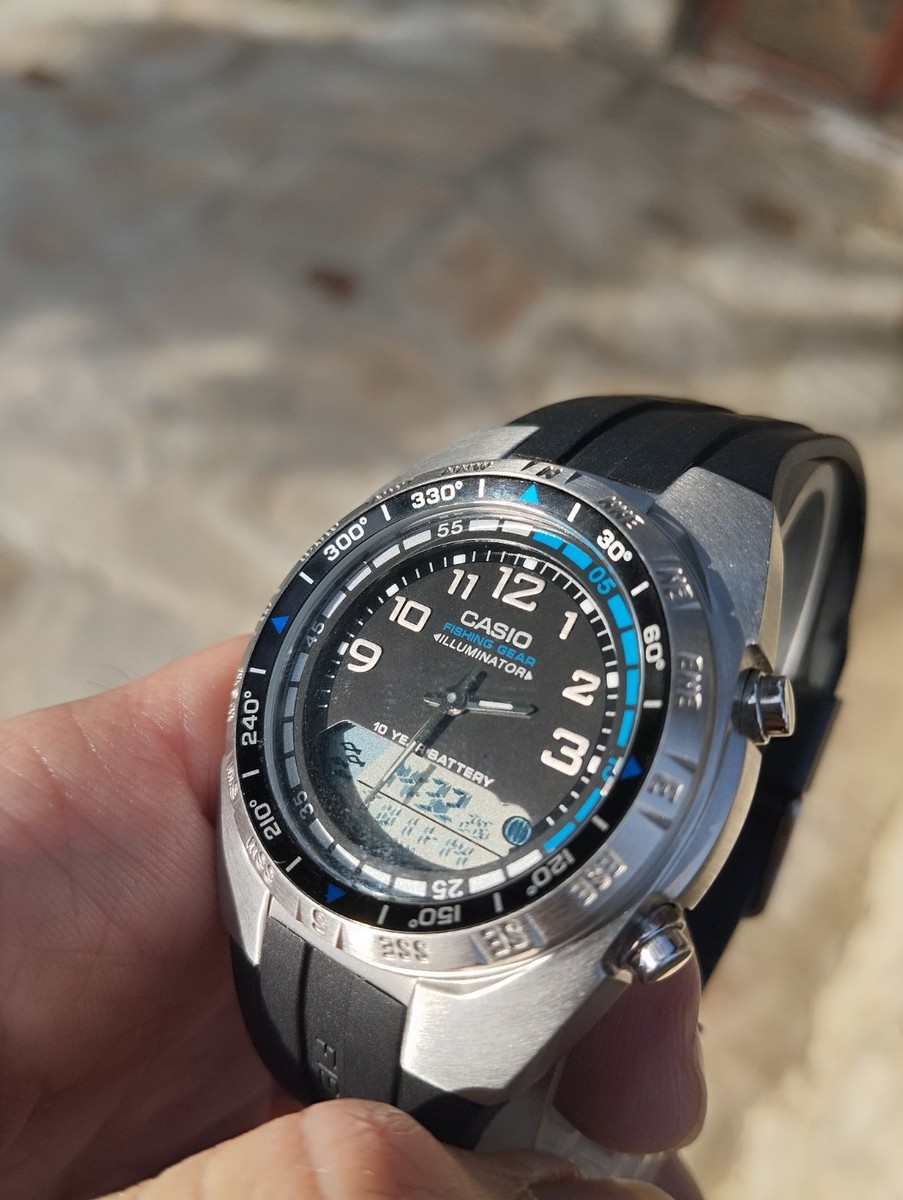 Vintage Casio Fishing Gear AMW-700 Men