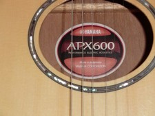 Yamaha APX 600 Electro Acoustic Guitar; Natural