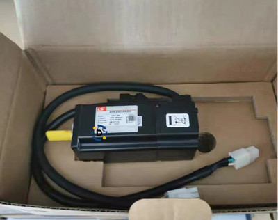 New APM-SA01AM8K servo motor