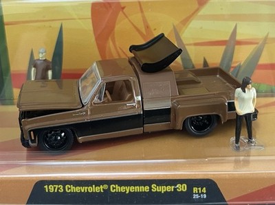 M2 Machines 1973 Chevrolet Cheyenne Super 30 R14 25-19