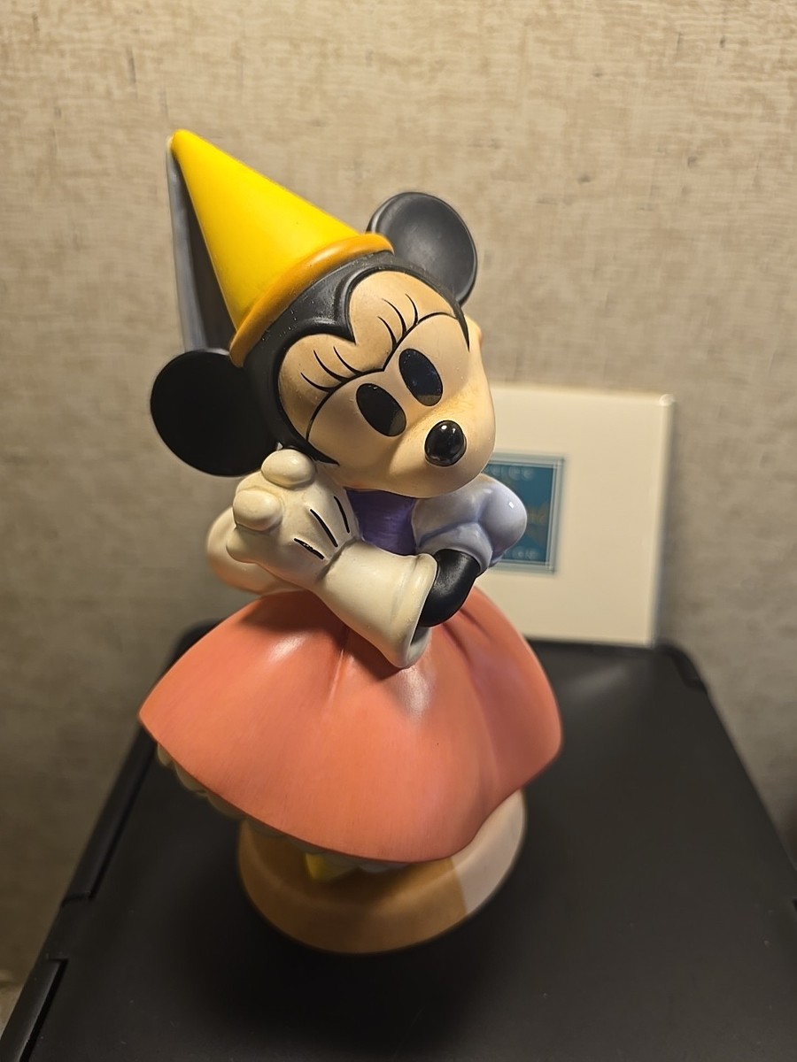 WDCC Princess Minnie From Disney's Brave Little Tailor 1996