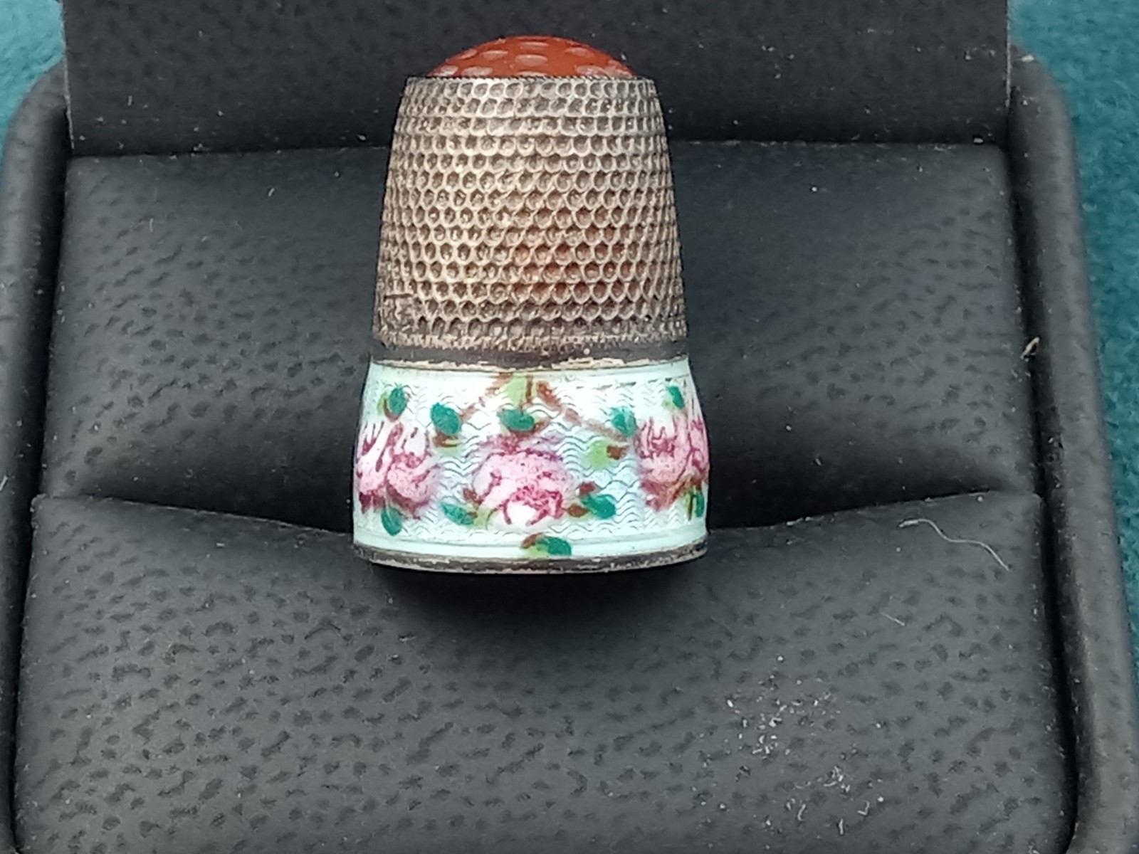 Sterling Silver Thimble w. Flower Themed Enamel Band at Bottom
